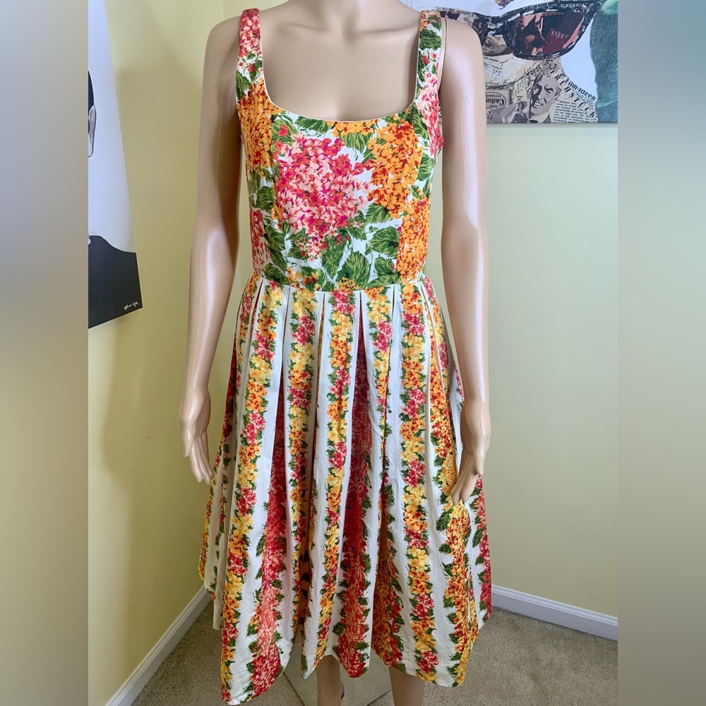 ISAAC MIZRAHI x TARGET Sleeveless Pleated Fit & Flare Dress in Floral, Size 4 - Picture 11 of 11